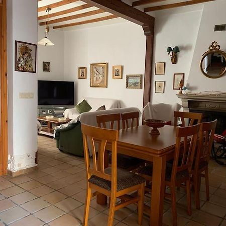 Ca Corrales: Como En La Playa, Pero En El Pueblo Calpe Exterior photo
