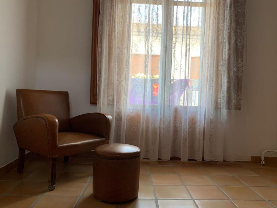 Ca Corrales: Como En La Playa, Pero En El Pueblo Calpe Exterior photo